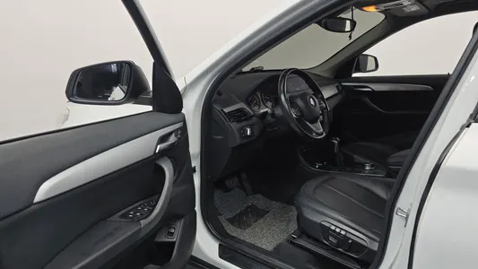 BMW X1 (F48) xDrive 18d 2016 9