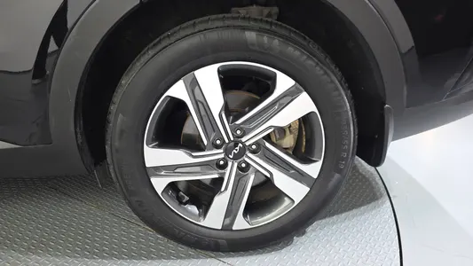 Kia 4 HEV 1.6 2WD 2023 21