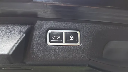 Kia 4 HEV 1.6 2WD 2023 33
