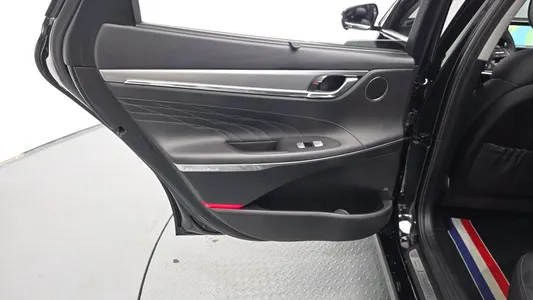 Hyundai IG 2021 25