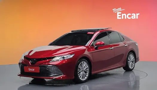 Toyota (XV70) 2.5 2019