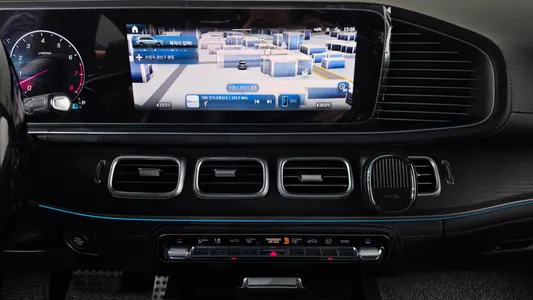 Mercedes-Benz GLS-Class X167 GLS450 4MATIC 2025 12