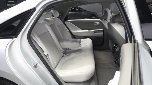 Hyundai Ioniq 6 AWD 2023 12