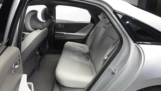 Hyundai Ioniq 6 AWD 2023 27