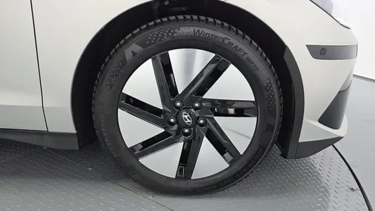Hyundai Ioniq 6 AWD 2023 22