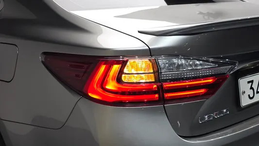 Lexus ES300h 2017 24