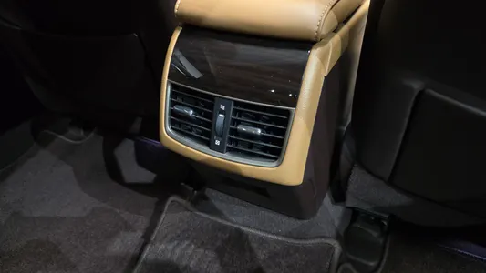 Lexus ES300h 2017 32