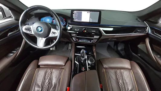 BMW 5 Series (G30) 530e M 2022 7