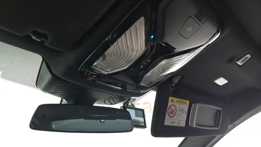 BMW 5 Series (G30) 530e M 2022 19