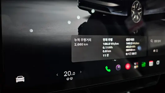 Tesla Y L AWD 2026 8