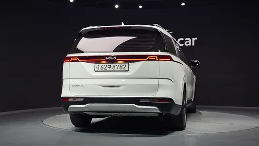Kia Carnival 9 2022 4