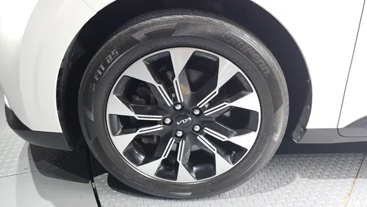 Kia Carnival 9 2022 5