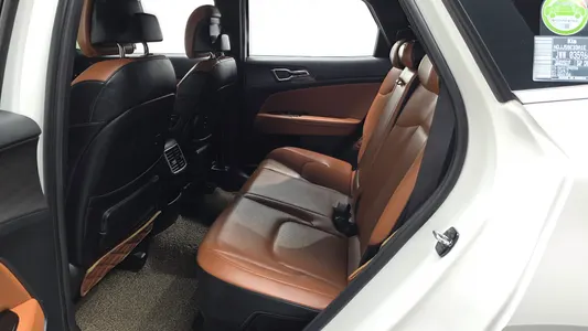 Kia 5 2WD 2022 26
