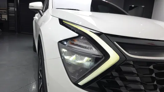 Kia 5 2WD 2022 22