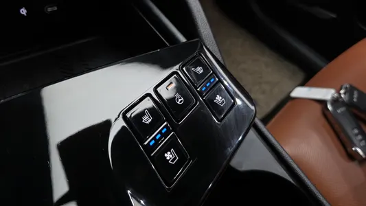 Kia 5 2WD 2022 33