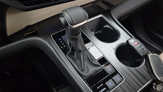 Toyota 4 2.5 2WD 2023 9