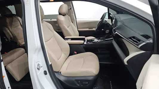 Toyota 4 2.5 2WD 2023 26