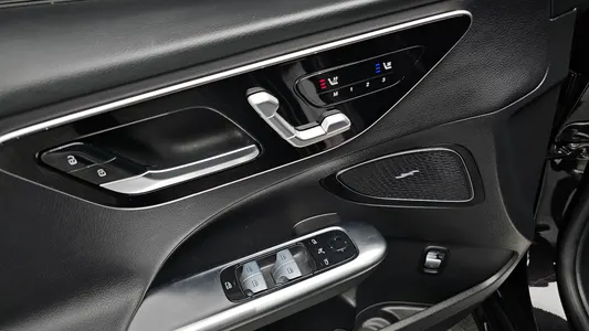 Mercedes-Benz C-Class W206 C300 4MATIC 2024 18