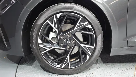 Kia K5 3 2024 5