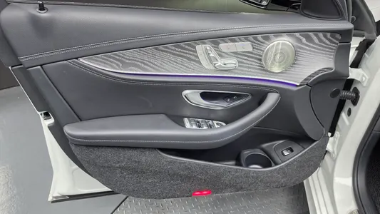 Mercedes-Benz E-Class W213 E350 4MATIC AMG Line 2023 25