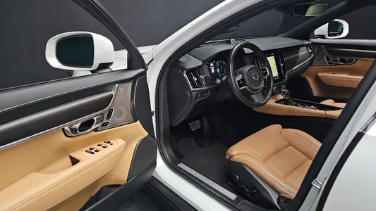Volvo V90 D5 AWD 2017 11