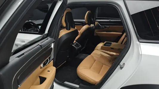Volvo V90 D5 AWD 2017 12
