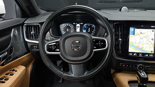 Volvo V90 D5 AWD 2017 13