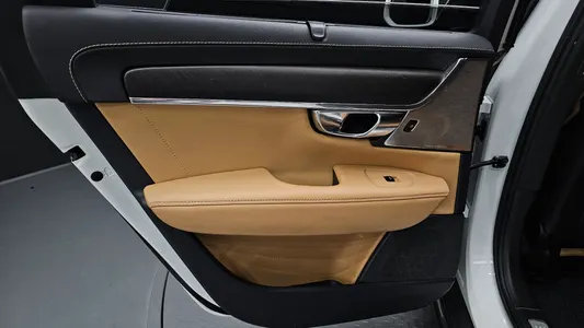 Volvo V90 D5 AWD 2017 26