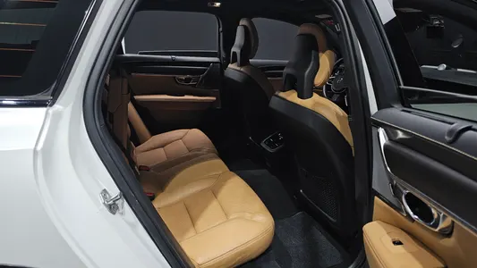 Volvo V90 D5 AWD 2017 27