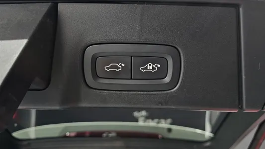 Volvo V90 D5 AWD 2017 33