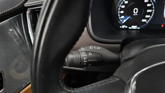 Volvo V90 D5 AWD 2017 35