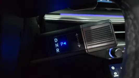 Hyundai (GN7) 2023 9