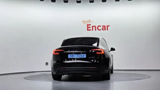 Tesla 3 AWD 2024 4