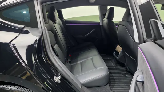 Tesla 3 AWD 2024 12