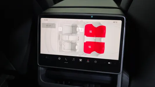 Tesla 3 AWD 2024 19