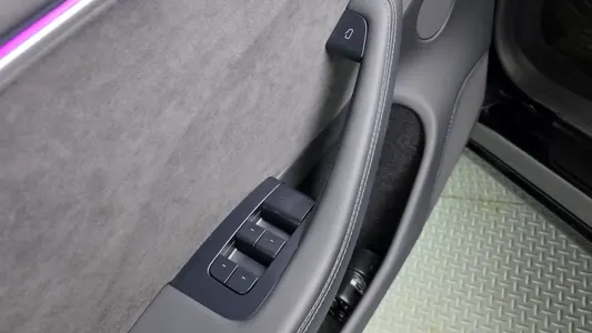 Tesla 3 AWD 2024 29
